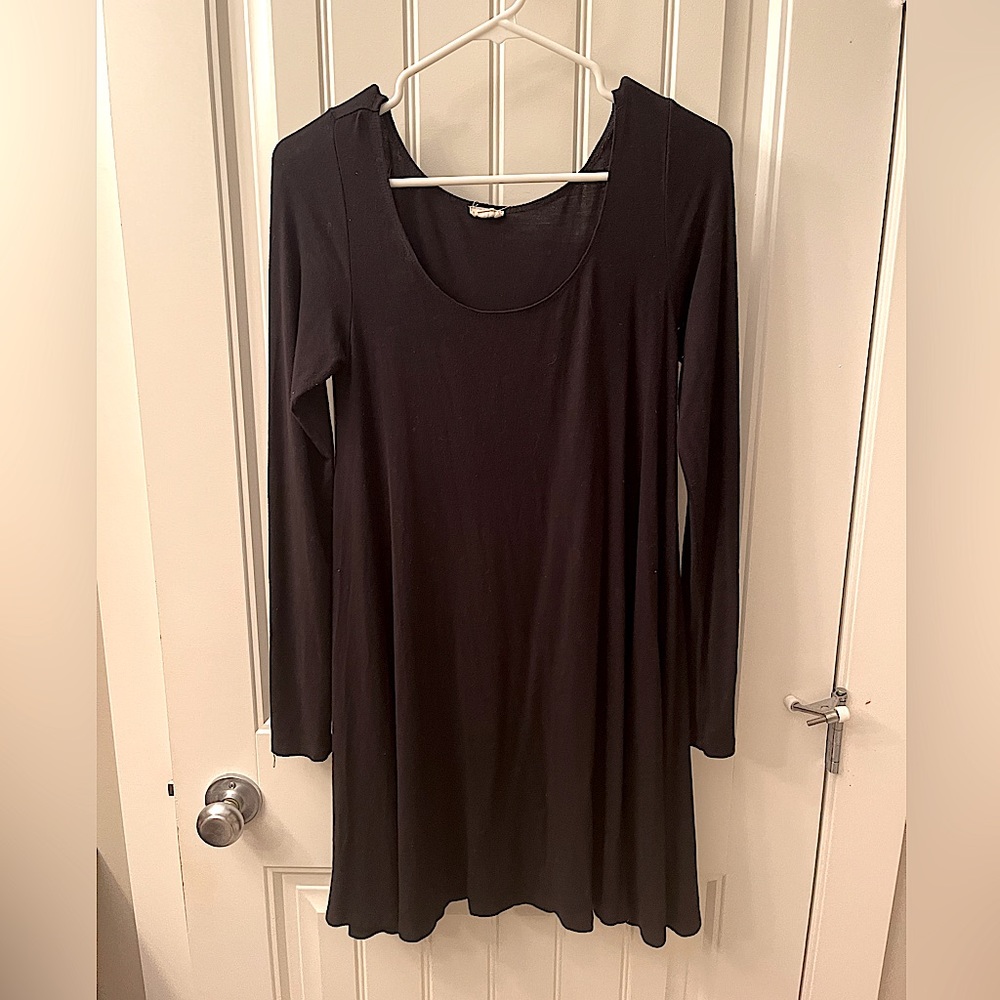 Stretchy Jersey Knit Garage Long Sleeve Black Dress size xs (fits bigger)